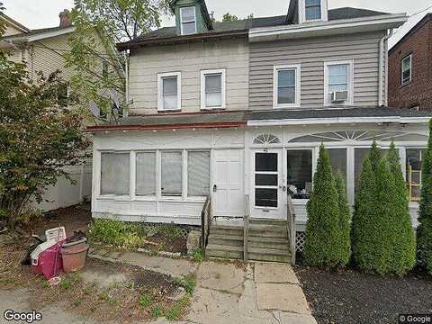 Prospect Ave, Bryn Mawr, PA 19041