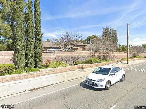 Via Las Flores, Murrieta, CA 92563