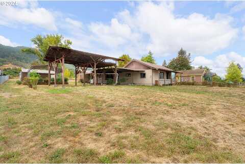 Cornutt, MYRTLE CREEK, OR 97457