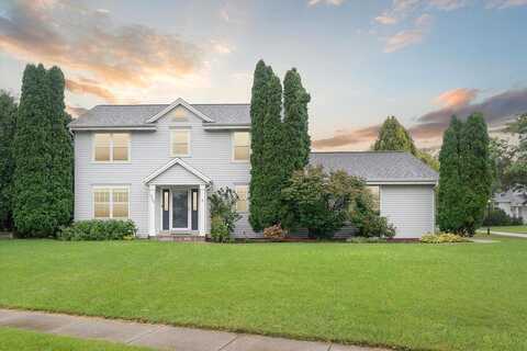 Chesterwood, PEWAUKEE, WI 53072