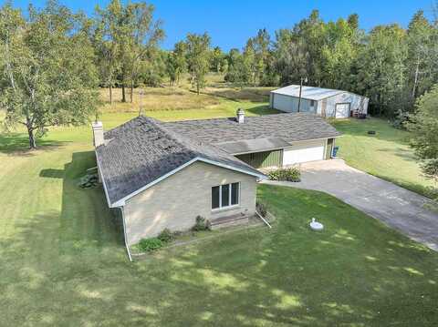 Resort, SUAMICO, WI 54173