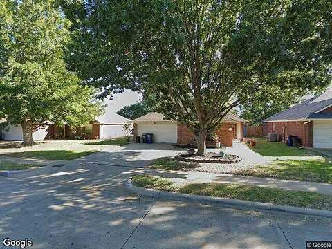 Lisa, BURLESON, TX 76028