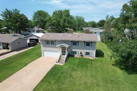 Maple, PLATTEVILLE, WI 53818