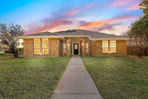 Lena, CLEBURNE, TX 76033
