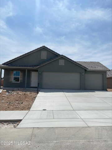 S Clara Roberts Way, Vail, AZ 85641