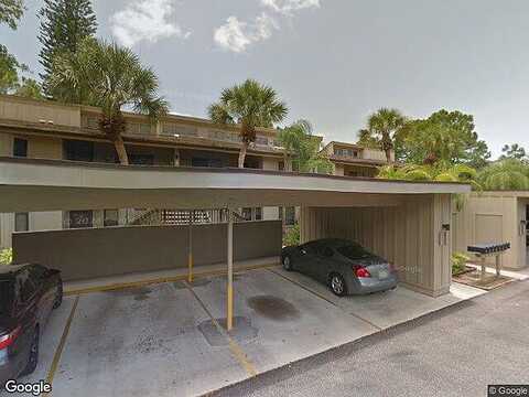 Lake Arrowhead Trl, Sarasota, FL 34231