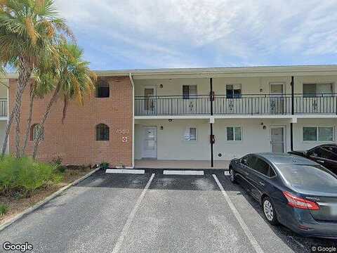 Overlook Dr Ne, Saint Petersburg, FL 33703