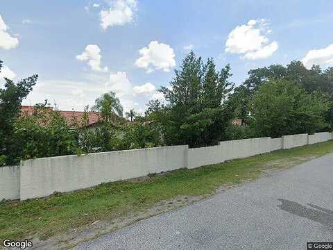 El Poinier Ct, Sarasota, FL 34232