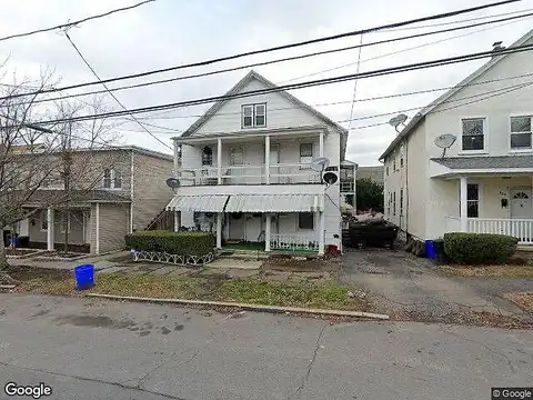 Larch St, Scranton, PA 18509