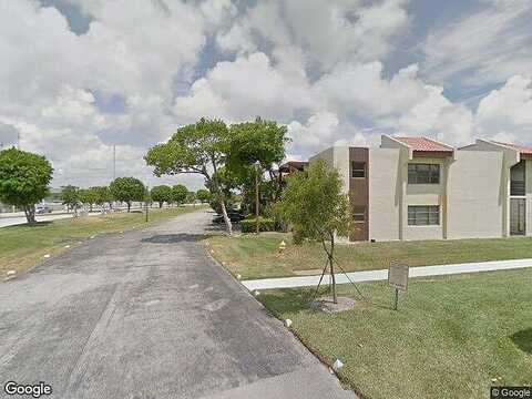 Ne 4Th Ct, Miami, FL 33179