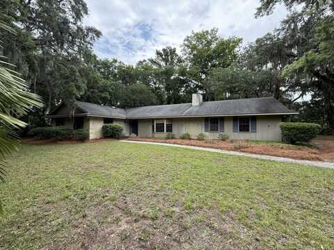 101 Silver Lake Road, Saint Simons Island, GA 31522