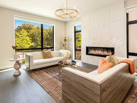N Danbury Rd, Whitefish Bay, WI 53217