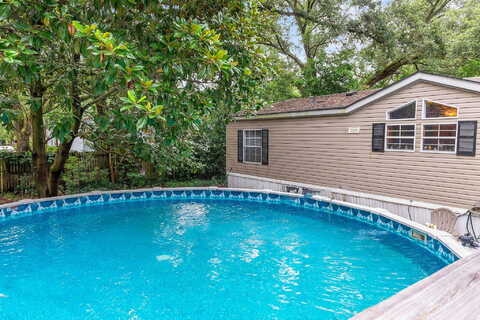 Regents Ave Avenue, Pensacola, FL 32526