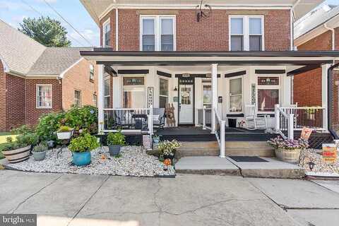 N Broad N Street, Waynesboro, PA 17268