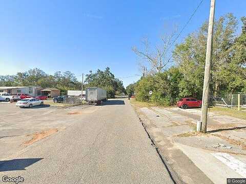 Bayliss Ct, Pensacola, FL 32505