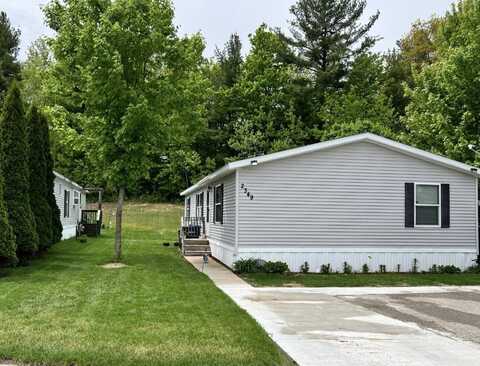 2349 Treelane Dr., Traverse City, MI 49686