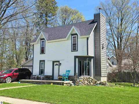117 S Gladwin Street, Lake City, MI 49651