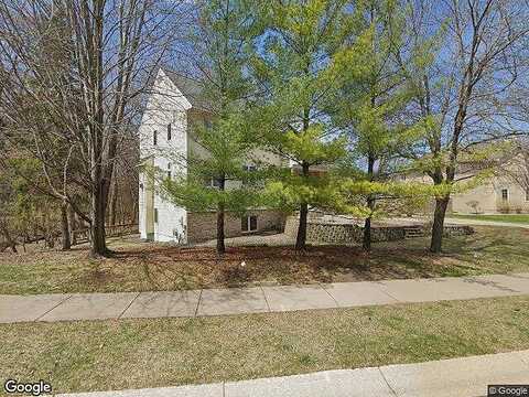 Stone Creek, CHANHASSEN, MN 55317