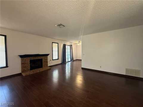 6661 W Tropicana Avenue, Las Vegas, NV 89103