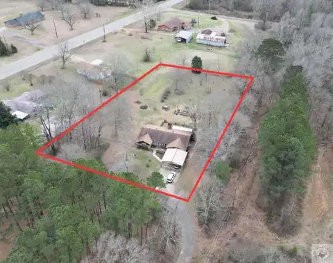402 Porter Rd, Atlanta, TX 75551