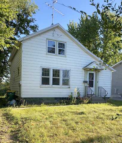 8Th, WINDOM, MN 56101