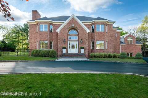 19 Stone Fence Lane, Stamford, CT 06903