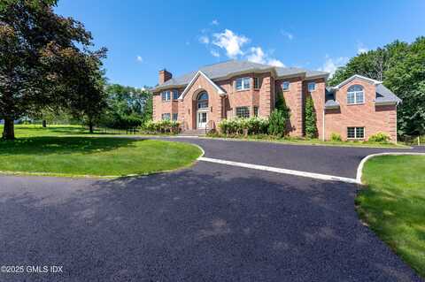 19 Stone Fence Lane, Stamford, CT 06903