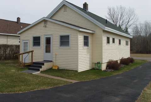 853 SAUNDERS AVE, Park Falls, WI 54552