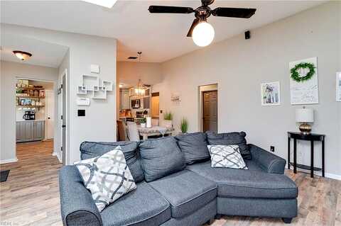 Buyrn, VIRGINIA BEACH, VA 23453