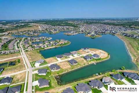 10341 Wayborough Lane, Lincoln, NE 68527