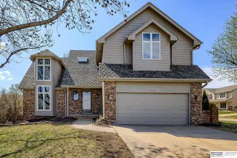 15747 Charles Street, Omaha, NE 68118