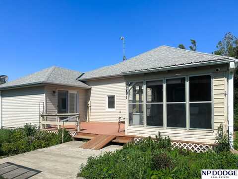301 S Nebraska Street, Hooper, NE 68031