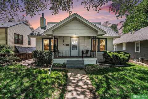 4185 Chicago Street, Omaha, NE 68131