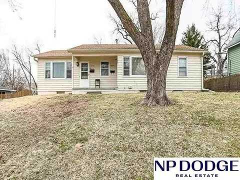 8042-8044 Maywood Street, Ralston, NE 68127