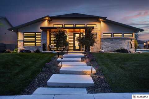 9619 Toma Road, Lincoln, NE 68526