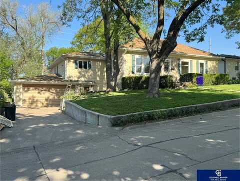 325 S 2nd Street, Seward, NE 68434