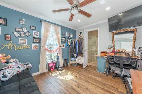 Pearl, GRANBURY, TX 76048