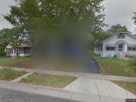 King, SAINT PAUL, MN 55107