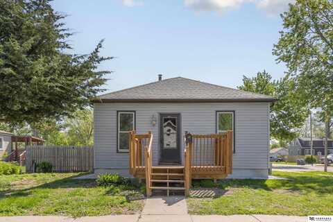 2329 S 8th Street, Council Bluffs, IA 51501