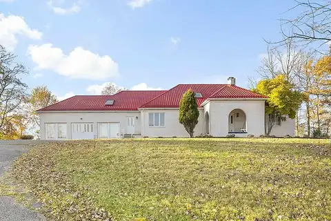 Paris Colliers, BURGETTSTOWN, PA 15021