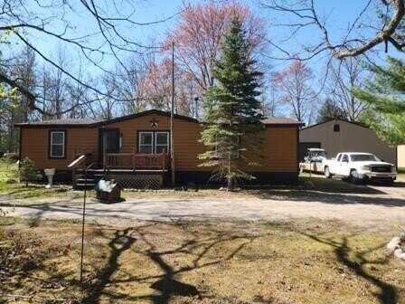 4297 N Wilderness Trail, Luther, MI 49656