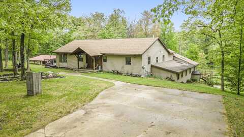 1977 E 40th Street, White Cloud, MI 49349