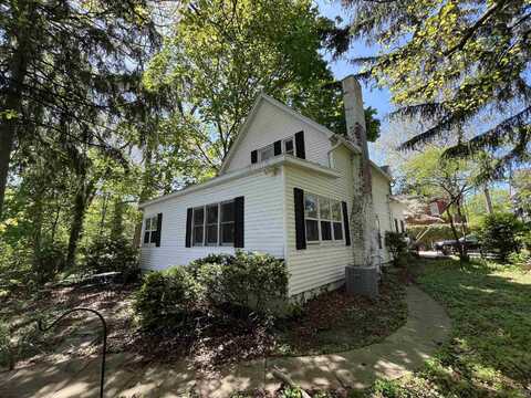 836 Dushane Court, South Bend, IN 46616