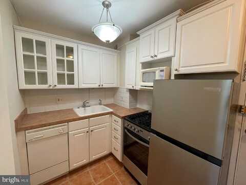 2800 WISCONSIN AVENUE NW, WASHINGTON, DC 20007