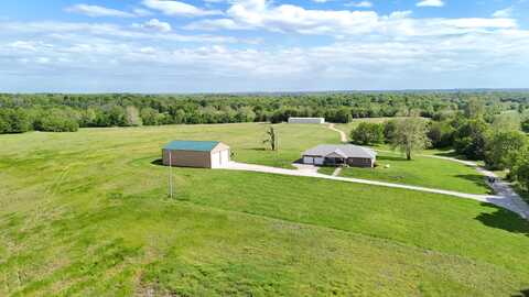 5376 S 140th Road, Morrisville, MO 65710