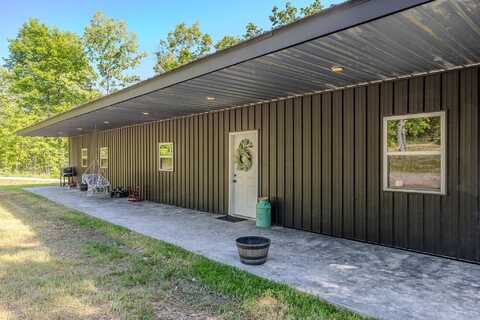 9049 Timber Drive, Mountain Grove, MO 65711