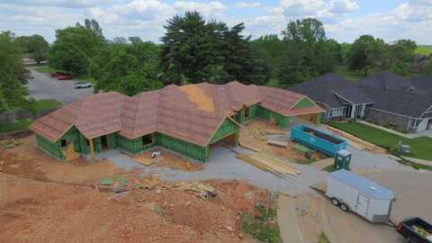2453 E Swallow Street, Springfield, MO 65804