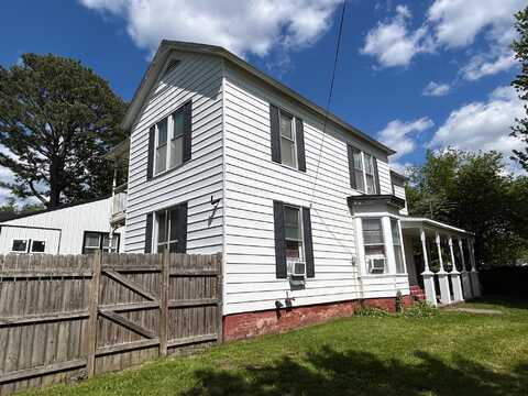 502 N Center Street, Willow Springs, MO 65793