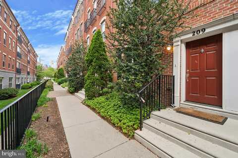 209 COMMODORE COURT, PHILADELPHIA, PA 19146