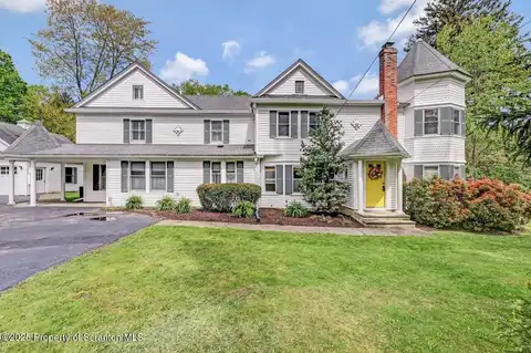 1324 Glenview Road, Clarks Summit, PA 18411